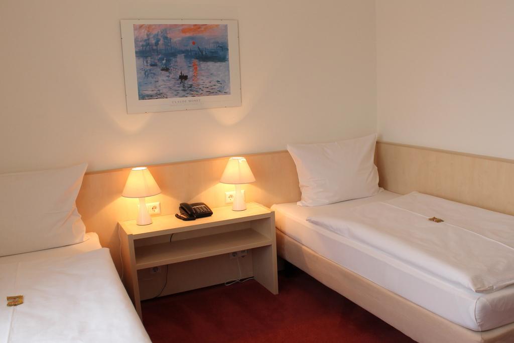 Hotel Am Bad Esslingen am Neckar Luaran gambar